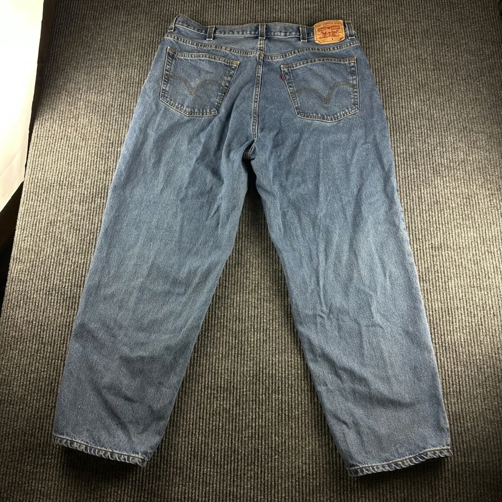 Levis 560 Comfort Fit Jeans Mens 40x30 Medium Wash Loose Tapered Leg Denim